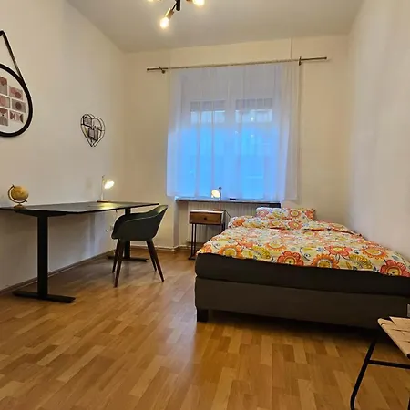 3 Kueche Bad 80m2 Am Messplatz Апартаменты Пфорцхайм