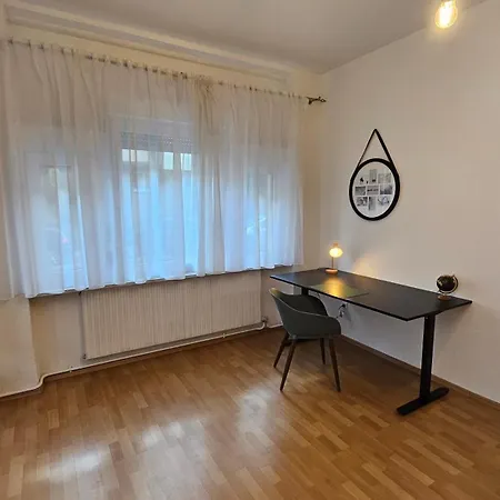 3 Kueche Bad 80m2 Am Messplatz Апартаменты Пфорцхайм